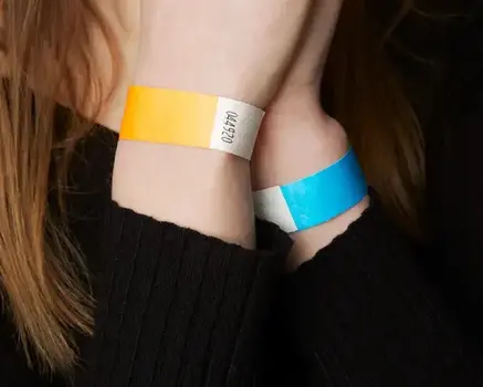 Paper wristbands without print